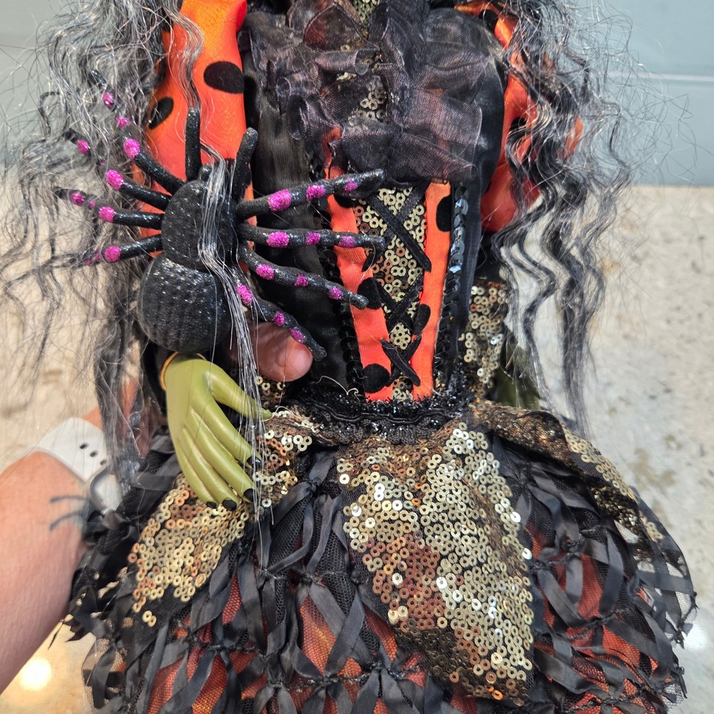 Halloween Shelf Sitter Witch Doll 30" Green Face Sequin Tulle Dress Spider - Picture 13 of 14